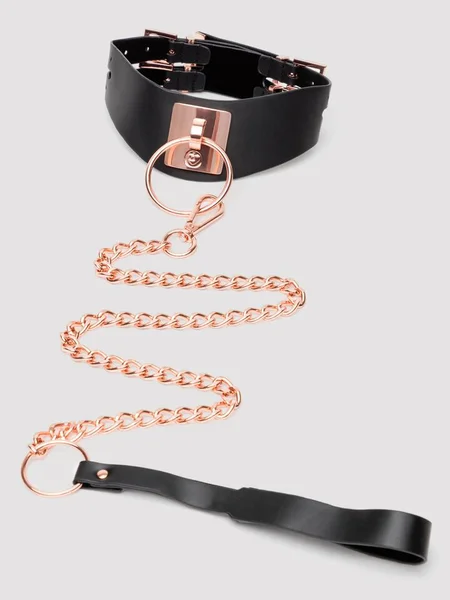 Lovehoney Premium Faux Leather Collar and Lead — image 7 of 7