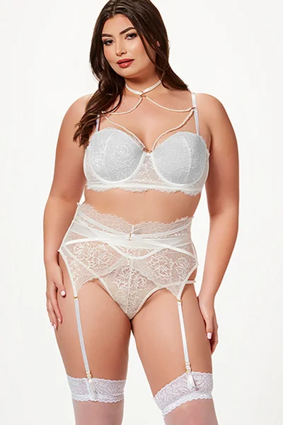 Seven Til Midnight Pearlescent Dream 3 Piece Lace Bra Set with Garter Belt & Thong — image 11 of 12