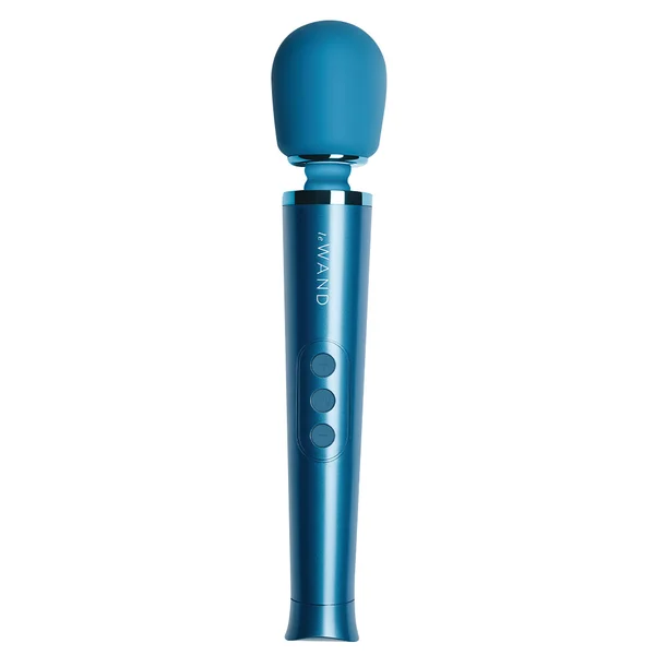 Le Wand Petite Wand Massager — image 23 of 25
