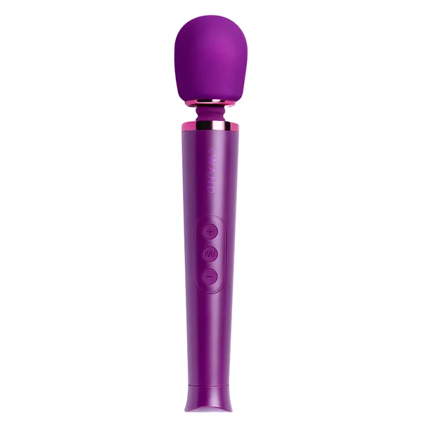 Le Wand Petite Wand Massager — image 24 of 25