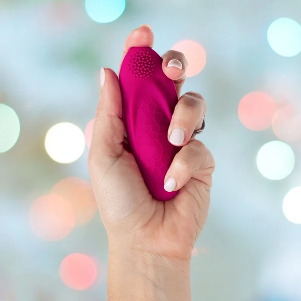 OhMiBod Foxy Bluetooth App Enabled Silicone Waterproof Rechargeable Panty Vibrator — image 9 of 23