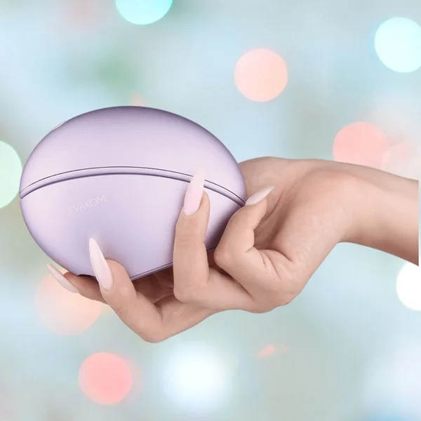 SVAKOM Pulse Galaxie App Enabled Pressure Wave Clitoral Stimulator With Starlight Projector - Metallic Lilac — image 16 of 18