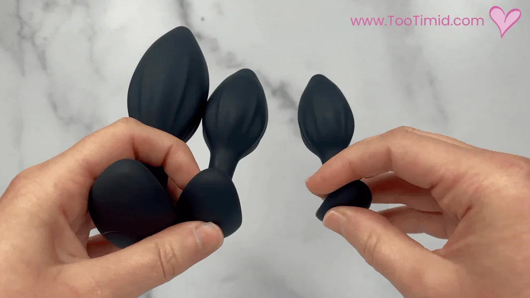 Desire Me Silicone Anal Plug Set - The Large Plug Vibrates! — image 7 of 13