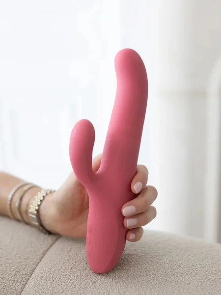 Le Wand Thrust Rechargeable Thrusting Rabbit Vibrator — image 12 of 13