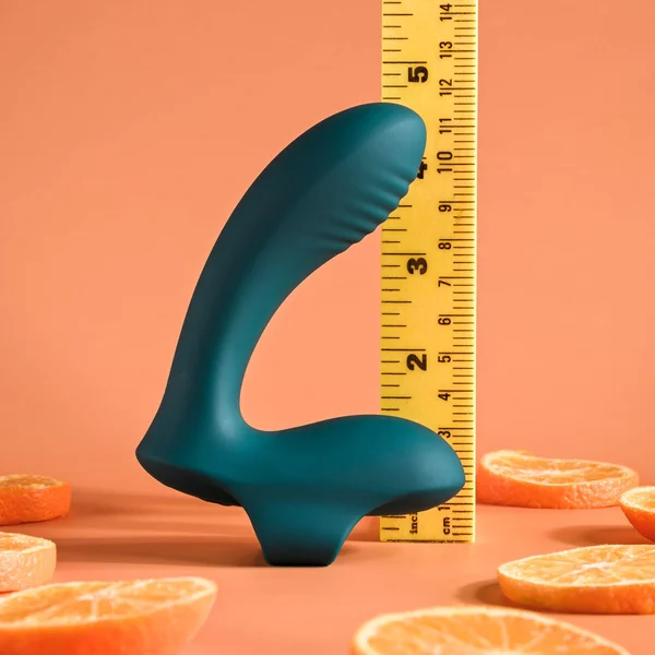 Playboy Pleasure WRAPPED AROUND YOUR FINGER - Green USB Rechargeable Finger Stimulator — image 8 of 9