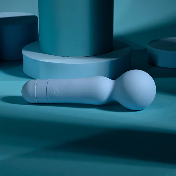 Evolved IRIS - Blue 18.3 cm USB Rechargeable Massage Wand