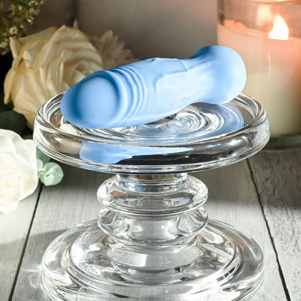 Gender X LIL BUDDY - Light Blue 10.1 cm USB Rechargeable Mini Vibrator — image 4 of 9