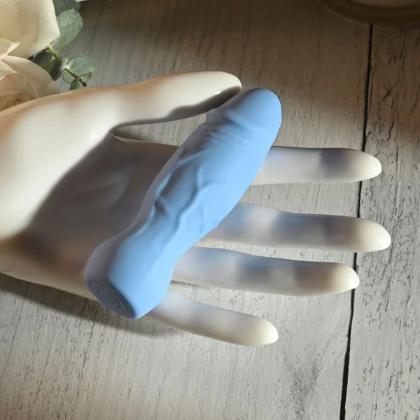 Gender X LIL BUDDY - Light Blue 10.1 cm USB Rechargeable Mini Vibrator — image 7 of 9