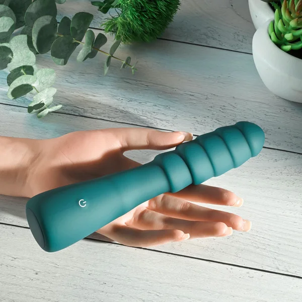 Gender X SCORPION - Green 21.2 cm USB Rechargeable Vibrator — image 3 of 9