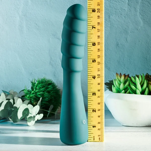 Gender X SCORPION - Green 21.2 cm USB Rechargeable Vibrator — image 8 of 9