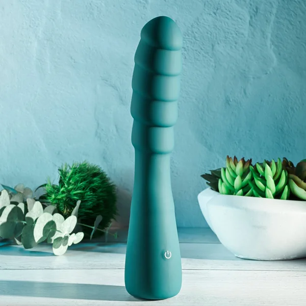 Gender X SCORPION - Green 21.2 cm USB Rechargeable Vibrator — image 2 of 9