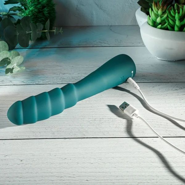 Gender X SCORPION - Green 21.2 cm USB Rechargeable Vibrator — image 9 of 9