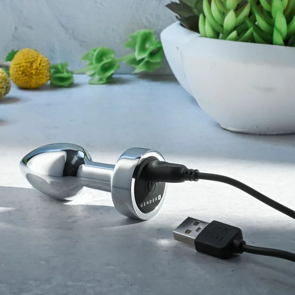 Gender X ROCKIN METAL PLUG MINI - Chrome 7.8 cm USB Rechargeable Vibrating Mini Butt Plug — image 8 of 8