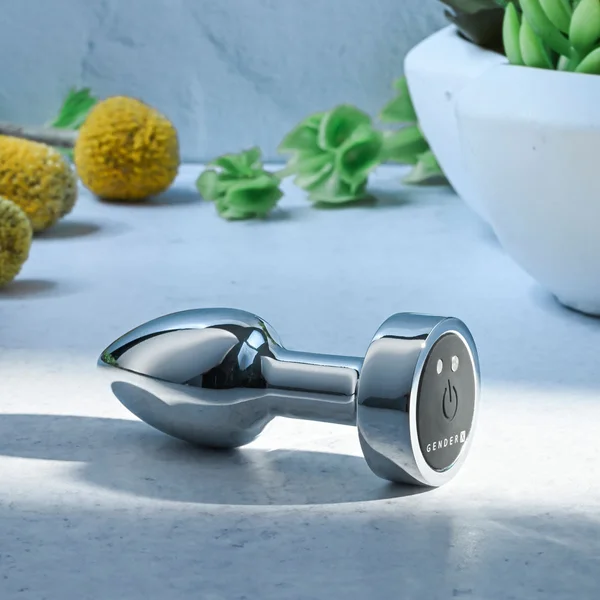 Gender X ROCKIN METAL PLUG MINI - Chrome 7.8 cm USB Rechargeable Vibrating Mini Butt Plug — image 4 of 8