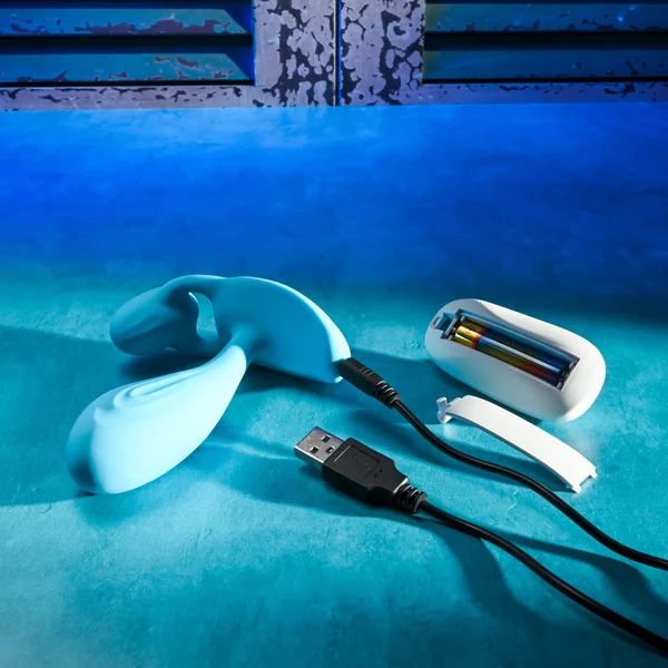 Gender X WEAR ME OUT - Blue 11.1 cm USB Rechargeable Wearable Vibrator with Wireless Remote — image 8 of 8