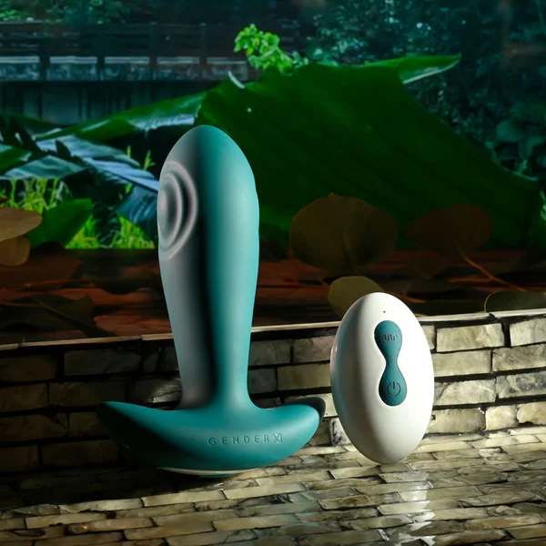 Gender X TUNNEL TAPPER - Grey 12.1 cm USB Rechargeable Tapping Anal Plug with Wireless Remote — image 3 of 8
