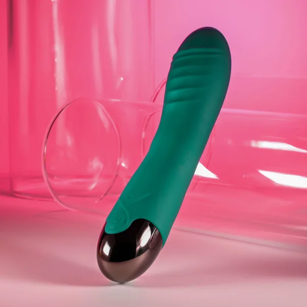 Gender X PIROUETTE - Green 20.6 cm USB Rechargeable Vibrator — image 5 of 9
