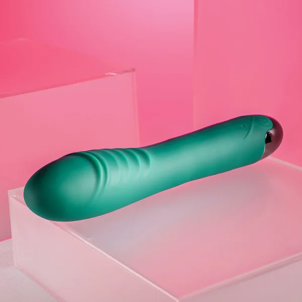 Gender X PIROUETTE - Green 20.6 cm USB Rechargeable Vibrator — image 7 of 9