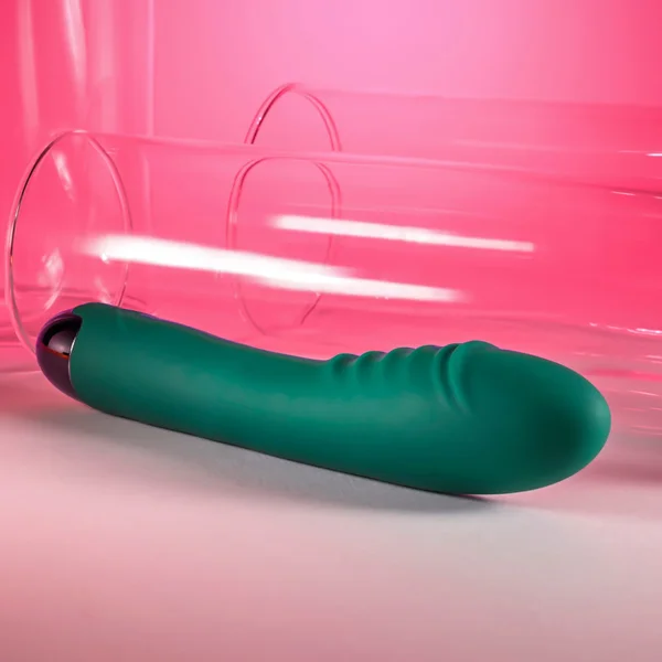 Gender X PIROUETTE - Green 20.6 cm USB Rechargeable Vibrator — image 4 of 9