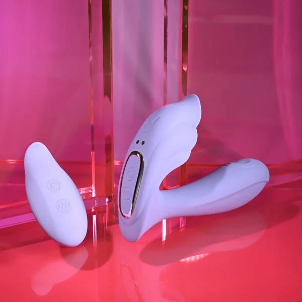 Playboy Pleasure LILAC FANTASY - Purple 13.5 cm USB Rechargeable Tapping Vibrator with Remote — image 5 of 18