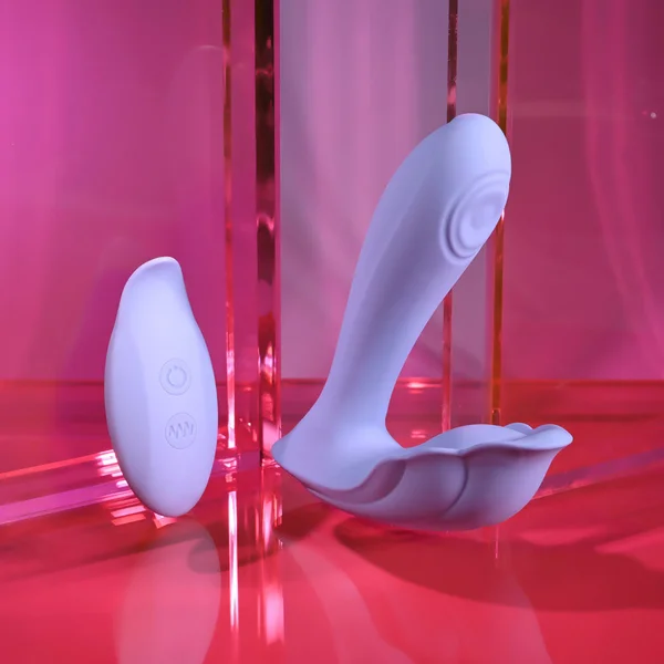 Playboy Pleasure LILAC FANTASY - Purple 13.5 cm USB Rechargeable Tapping Vibrator with Remote — image 6 of 18