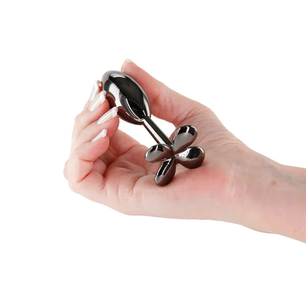 Rear Assets Clover - Gunmetal - Gunmetal 9.2 cm Metallic Butt Plug — image 2 of 6