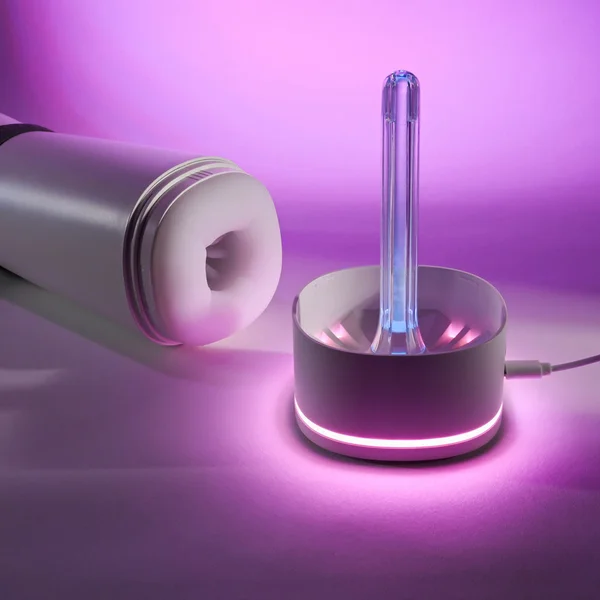 Playboy Pleasure TWIST & STROKE - White USB Rechargeable Heating Stroker with UV Cleaning — image 7 of 9