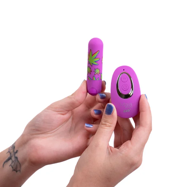 Maia JESSI 420 Remote - Purple 7.6 cm USB Rechargeable Bullet with Wireless Remote — image 3 of 5