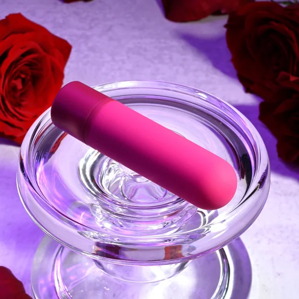 Selopa TINY TEMPTATION - Pink 9.2 cm USB Rechargeable Bullet — image 5 of 9