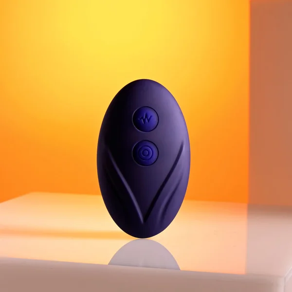 Selopa EGG ME ON - Purple 10 cm USB Rechargeable Egg with Wireless Remote — image 7 of 9