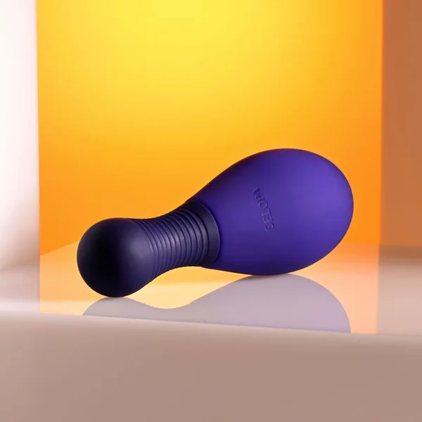 Selopa EGG ME ON - Purple 10 cm USB Rechargeable Egg with Wireless Remote — image 6 of 9