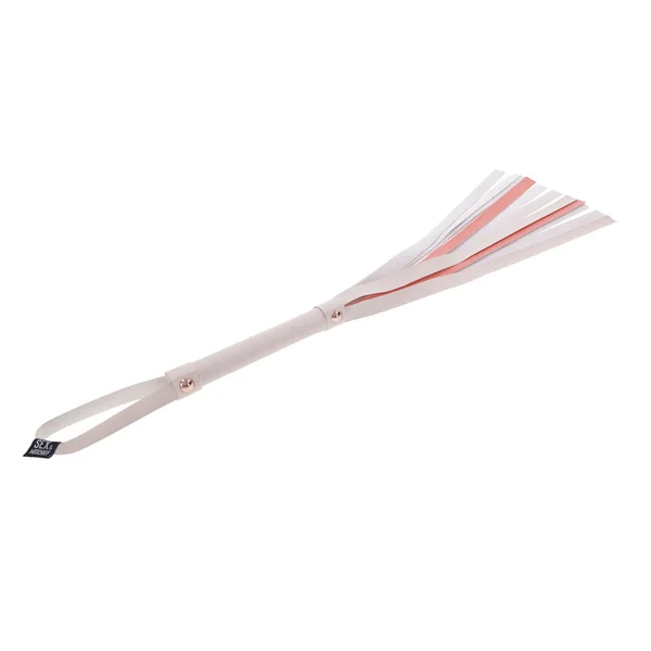 Sex & Mischief Peaches n CreaMe Stripe Flogger - Peach 80 cm Flogger Whip — image 8 of 9