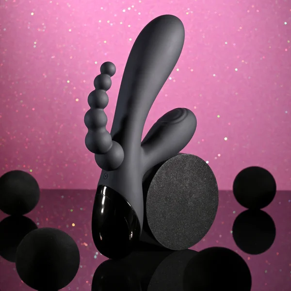 Selopa TRIPLE ACES - Black 19.7 cm USB Rechargeable Triple Stimulator Vibrator — image 3 of 9