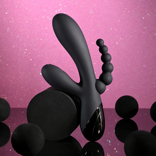 Selopa TRIPLE ACES - Black 19.7 cm USB Rechargeable Triple Stimulator Vibrator — image 2 of 9