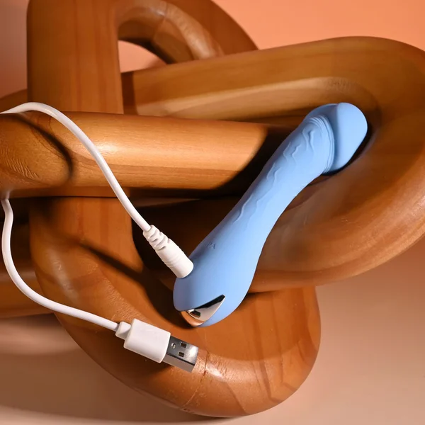 Selopa DAINTY DICK - Baby Blue 11.9 cm USB Rechargeable Mini Vibrator — image 9 of 9