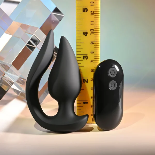 Evolved THE GENIE - Black 11.2 cm USB Rechargeable Vibrating Plug with Wireless Remote — image 8 of 9