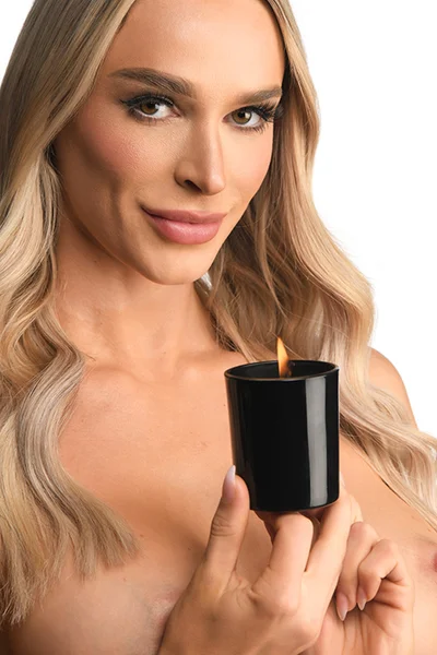 Bedroom Bliss Lovers Massage Vanilla Scented Candle — image 2 of 2