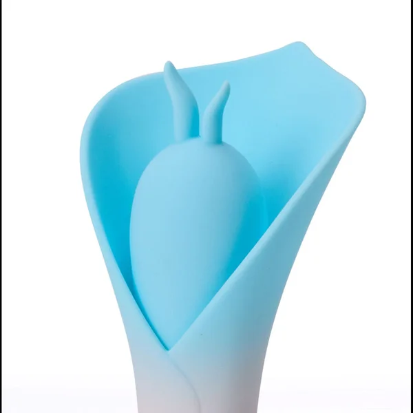 Maia MINA - Blue - Blue/Pink USB Rechargeable Fluttering Flower Stimulator — image 3 of 5