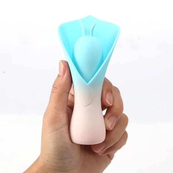 Maia MINA - Blue - Blue/Pink USB Rechargeable Fluttering Flower Stimulator — image 2 of 5