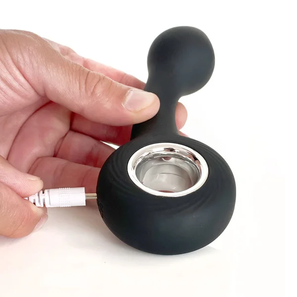 VERS Rechargeable Silicone G Spot Vibe - Black 13.8 cm USB Rechargeable Vibrator — image 4 of 5