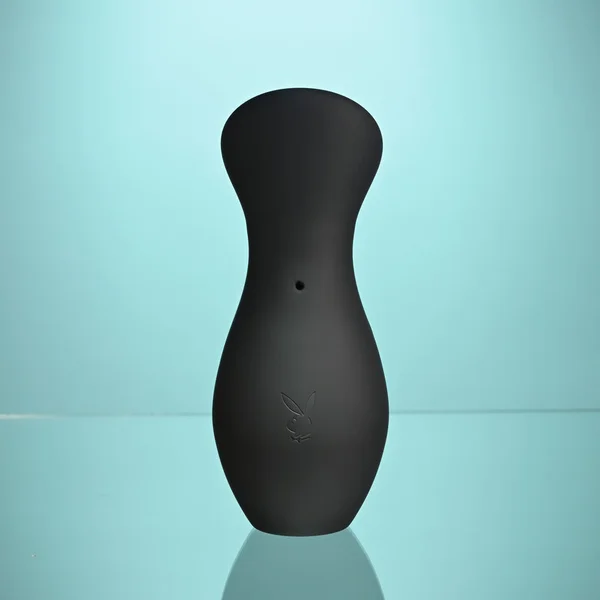 Playboy Pleasure THE JET SET - SUCKER - Black 10.3 cm Sucking Stimulator with Rechargeable Charging Case — image 6 of 9
