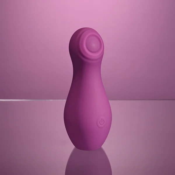 Playboy Pleasure THE JET SET - TAPPING - Purple 10.2 cm Tapping Stimulator with Charging Case — image 5 of 9