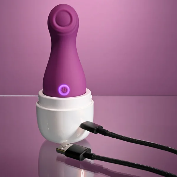 Playboy Pleasure THE JET SET - TAPPING - Purple 10.2 cm Tapping Stimulator with Charging Case — image 9 of 9