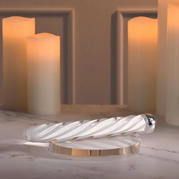 Playboy Pleasure IN A TWIST - White Glass 17.5 cm USB Rechargeable Vibrator — image 4 of 8