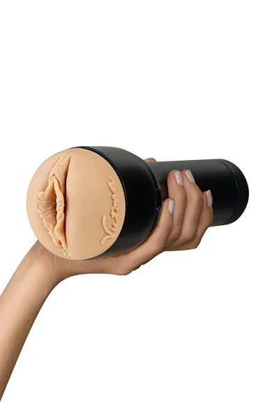 Kiiroo Victoria June 8.6" FeelStar Stroker — image 10 of 18