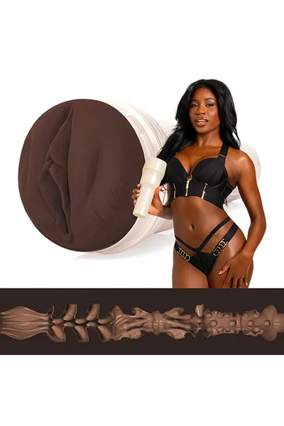 FleshLight Nicole Kitt 9.75" Masturbator — image 11 of 15