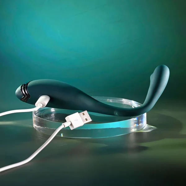 Playboy Pleasure PINPOINT PERFECTION - Green 19.3 cm USB Rechargeable Poseable Vibrator — image 9 of 9