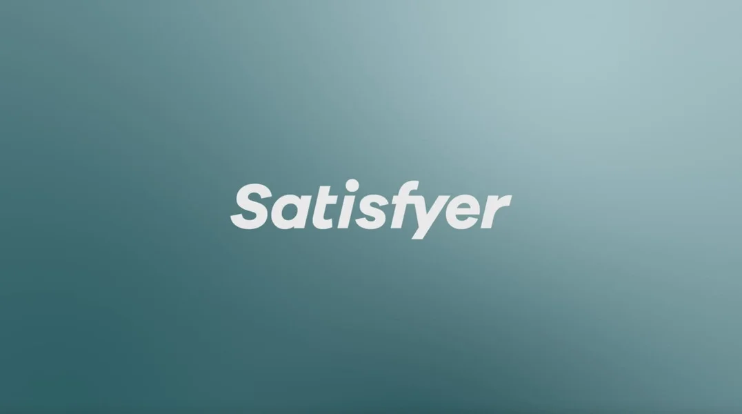 Satisfyer Sassy Seal Air Pulse Clitoral Vibrator