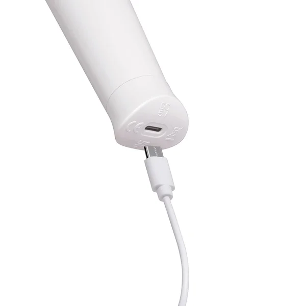 Le Wand Classique Petite Wand Massager — image 3 of 4