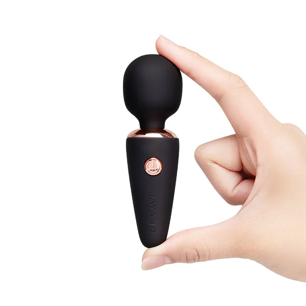 Le Wand Mini Micro Wand Black — image 6 of 7